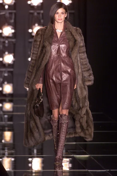 Look 1